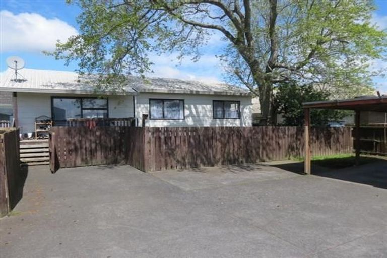Photo of property in 3 Robertson Road, Favona, Auckland, 2024
