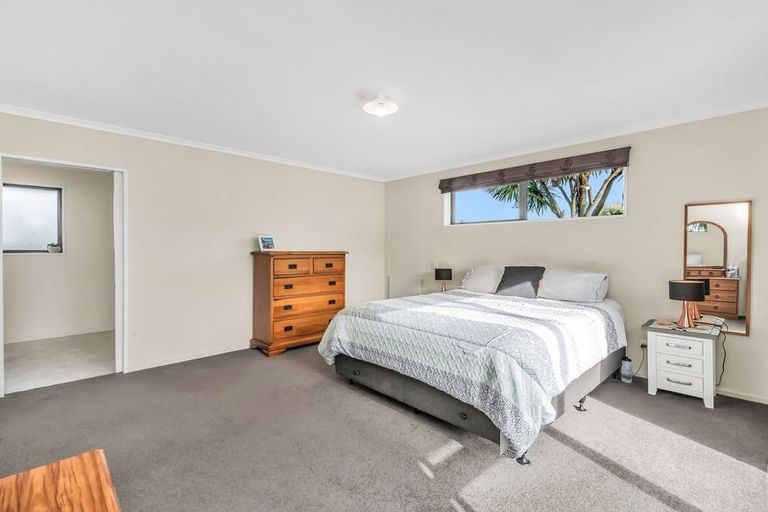 Photo of property in 16 Stanwood Grove, Darfield, 7510