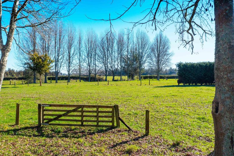 Photo of property in 64 Peacockes Lane, Peacocke, Hamilton, 3282