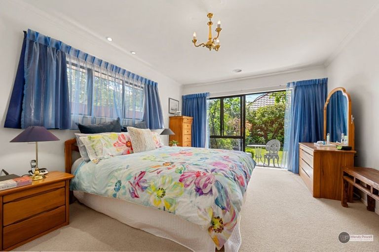 Photo of property in 29 Hinau Street, Woburn, Lower Hutt, 5011