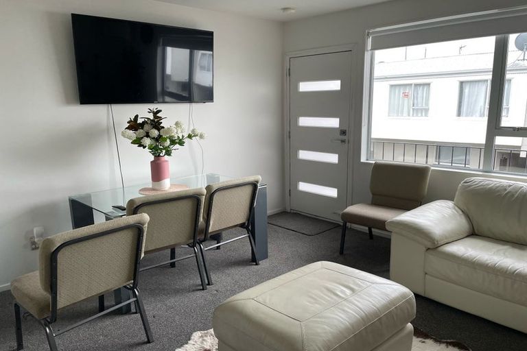 Photo of property in 4/27 Brockworth Place, Riccarton, Christchurch, 8011