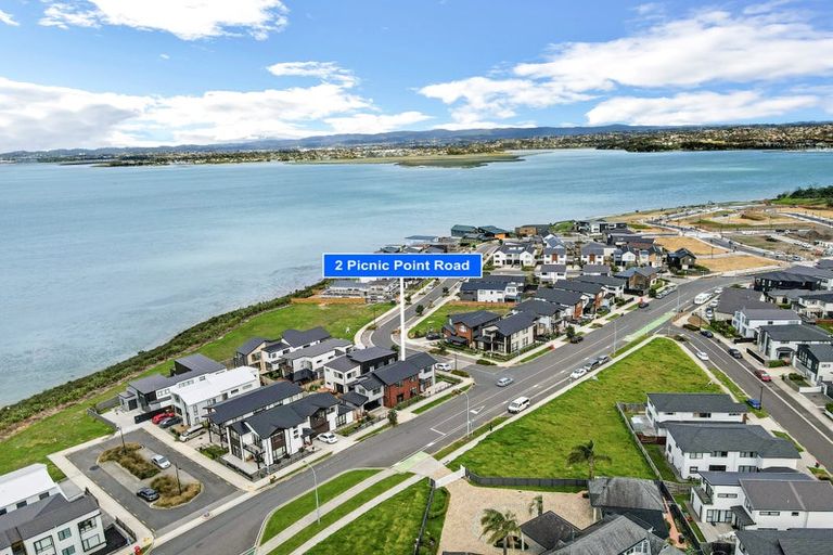 Photo of property in 2 Picnic Point Road, Hobsonville, Auckland, 0616