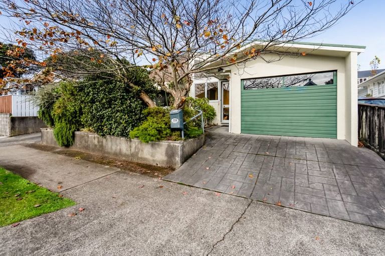 Photo of property in 23a Fulford Street, New Plymouth, 4310