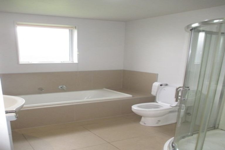 Photo of property in 18 Te Ironui Place, Huntington, Hamilton, 3210