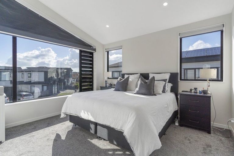 Photo of property in 8 Hato Road, Hobsonville, Auckland, 0616