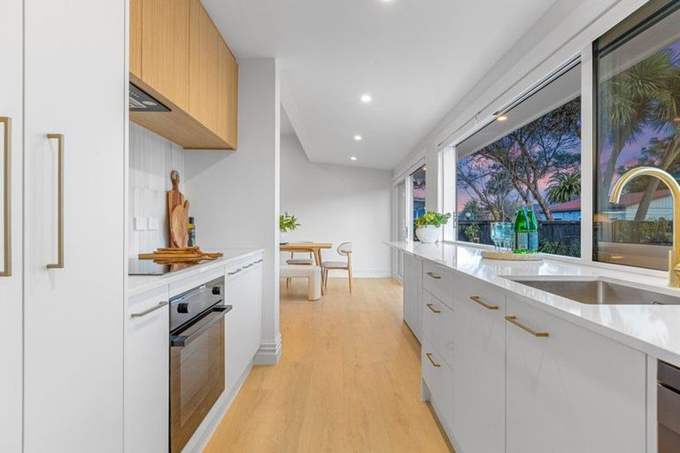 Photo of property in 17 Severn Street, St Albans, Christchurch, 8014