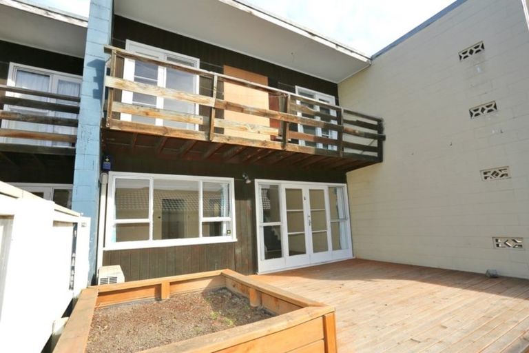 Photo of property in 3/49 Picton Avenue, Riccarton, Christchurch, 8011