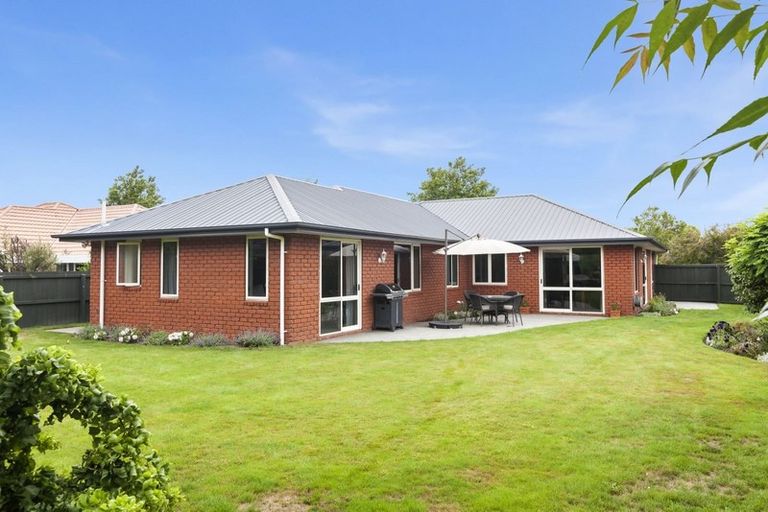 Photo of property in 28 Woodhurst Drive, Casebrook, Christchurch, 8051