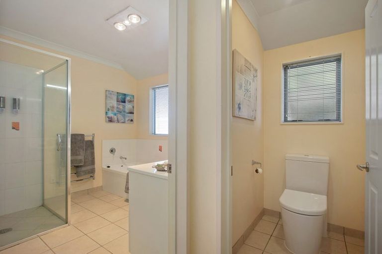 Photo of property in 15 Reidy Place, Pukekohe, 2120