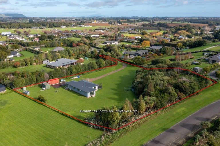 Photo of property in 12 Faydon Close, Ohau, Levin, 5570