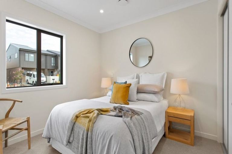 Photo of property in 10 Orona Place, Takanini, 2112