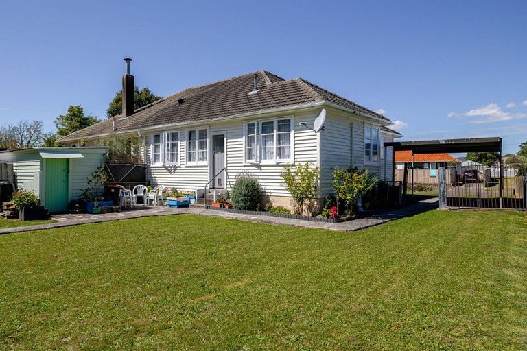 Photo of property in 39 Andrew Avenue, Roslyn, Palmerston North, 4414