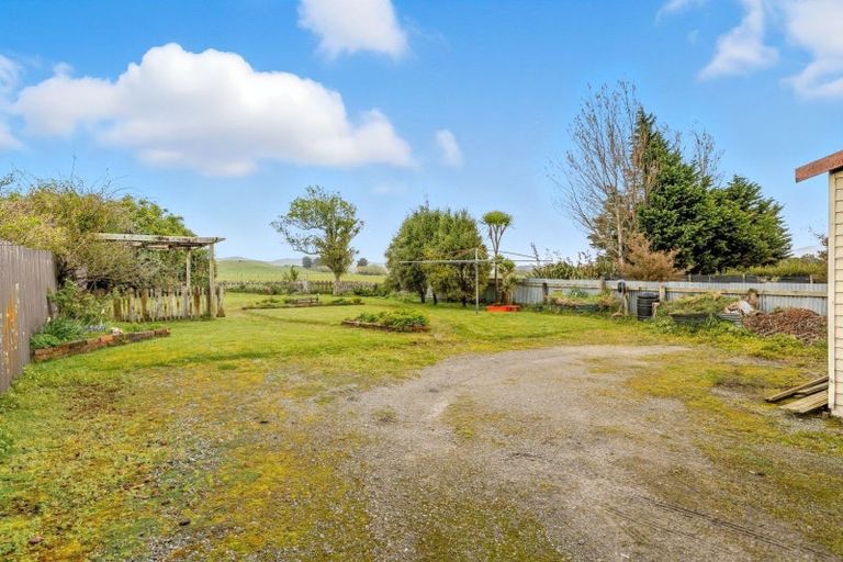 Photo of property in 42 Alfredton Road, Eketahuna, 4900