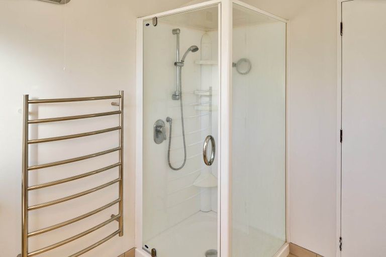 Photo of property in 1/6 Cornwall Street, Hutt Central, Lower Hutt, 5010