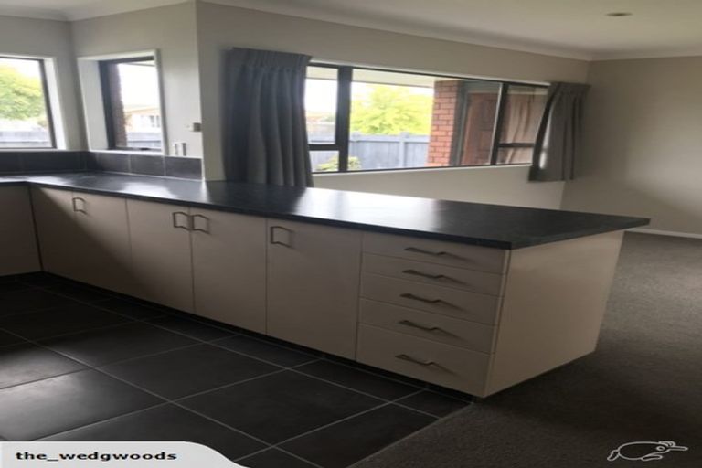 Photo of property in 2/20 Fife Crescent, Tamatea, Napier, 4112