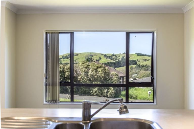 Photo of property in 36 Te Kauri Place, Helensville, 0800