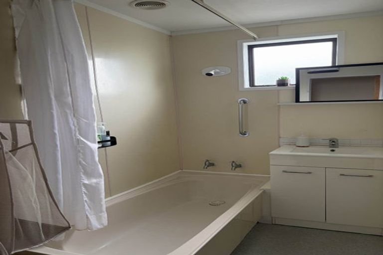 Photo of property in 39 Morere Street, Titahi Bay, Porirua, 5022