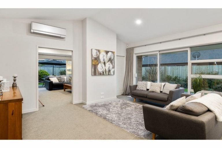 Photo of property in 278 Lakes Boulevard, Pyes Pa, Tauranga, 3112