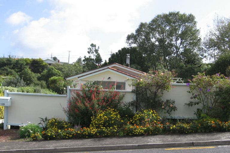 Photo of property in 2/33 Cyclarama Crescent, Massey, Auckland, 0614