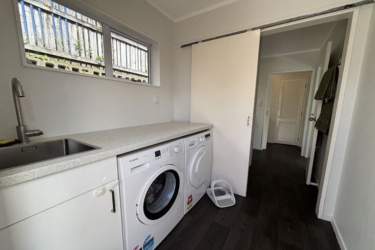 Photo of property in 16 Camellia Avenue, Bell Block, New Plymouth, 4312