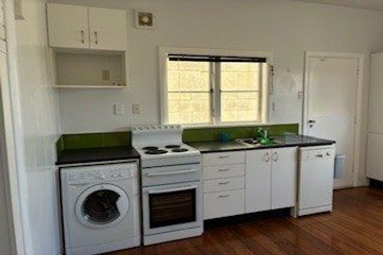 Photo of property in 93 Nevay Road, Miramar, Wellington, 6022