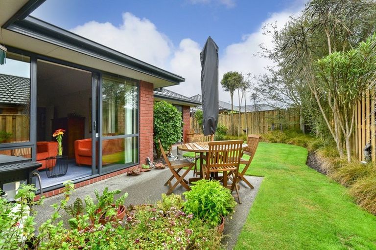 Photo of property in 11 Mahlet Street, Northwood, Christchurch, 8051