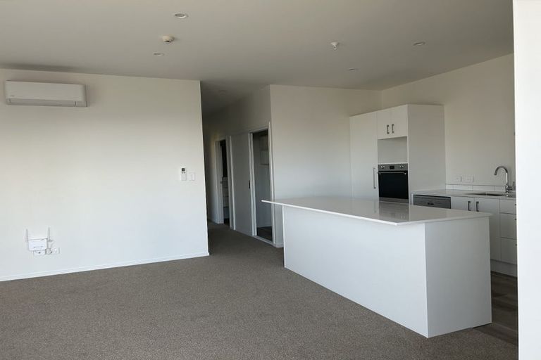 Photo of property in 304/2u Onepu Road, Kilbirnie, Wellington, 6022