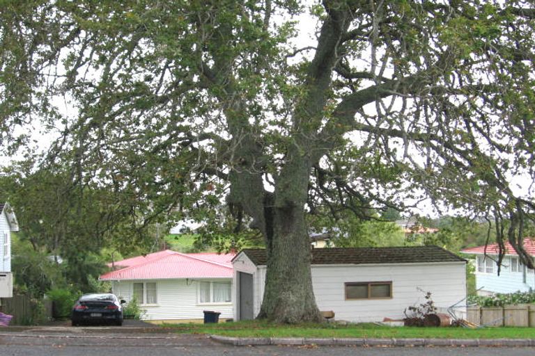 Photo of property in 63 Woodglen Road, Glen Eden, Auckland, 0602