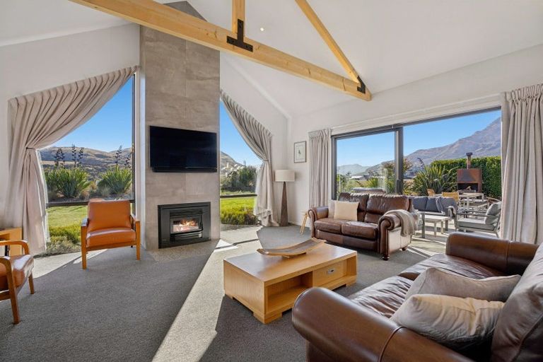 Photo of property in 60 Cunninghams Drive, Jacks Point, Queenstown, 9371