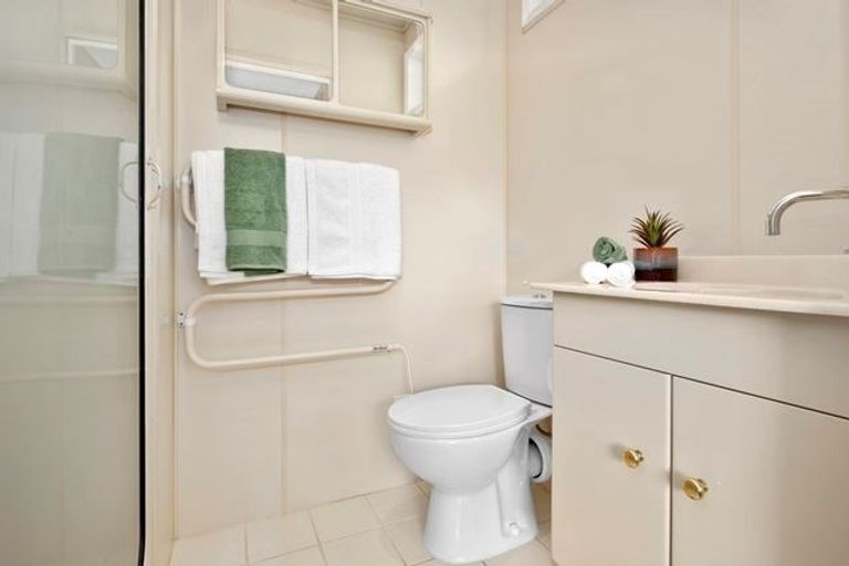 Photo of property in 3 Larsen Crescent, Tawa, Wellington, 5028