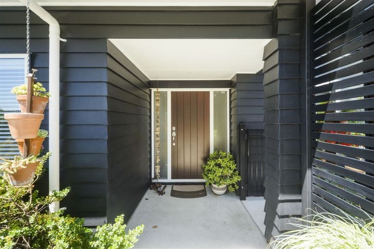 Photo of property in 39 James Line, Kelvin Grove, Palmerston North, 4414