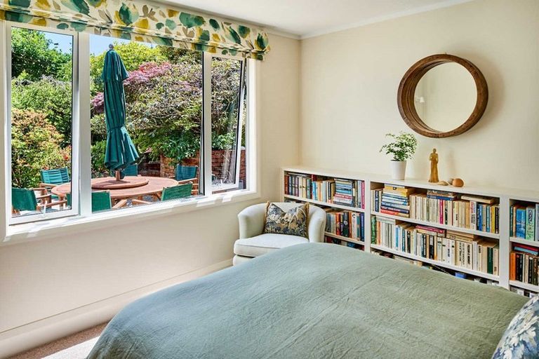 Photo of property in 14 Waitohu Road, York Bay, Lower Hutt, 5013