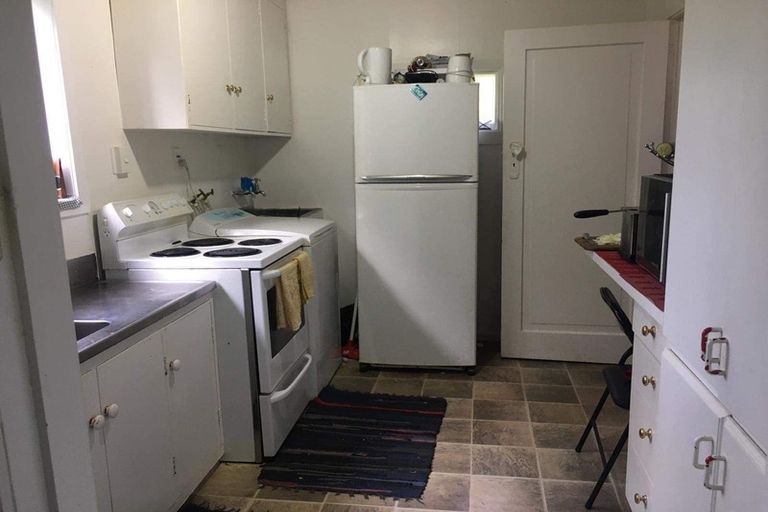 Photo of property in 51 Pembroke Road, Northland, Wellington, 6012