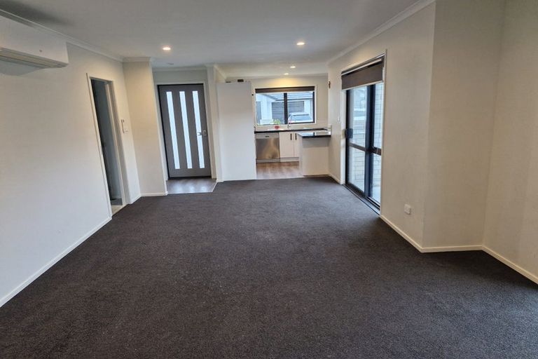 Photo of property in 11 Navy Lane, Papamoa, 3118