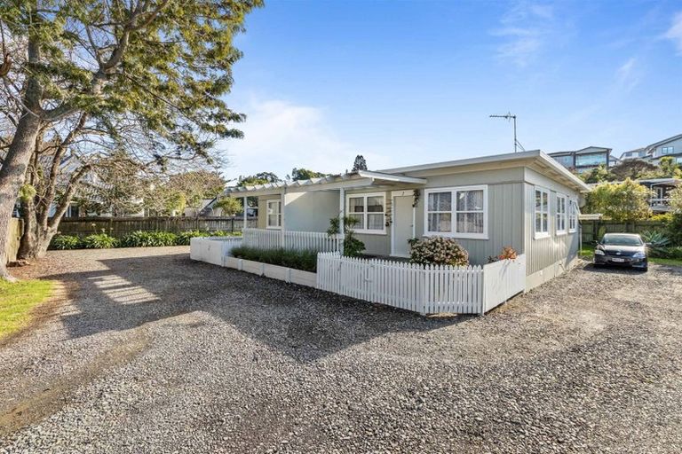 Photo of property in 2/35 Glenvar Road, Torbay, Auckland, 0630