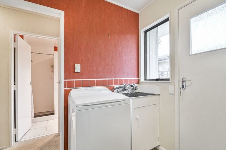 Photo of property in 2/704 Charles Street, Raureka, Hastings, 4120