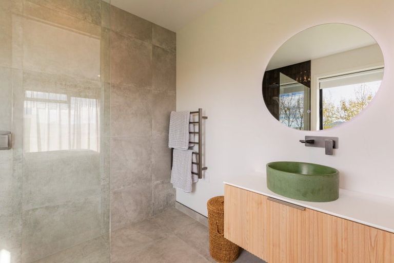 Photo of property in 1 Braehead Road, Otane, 4277