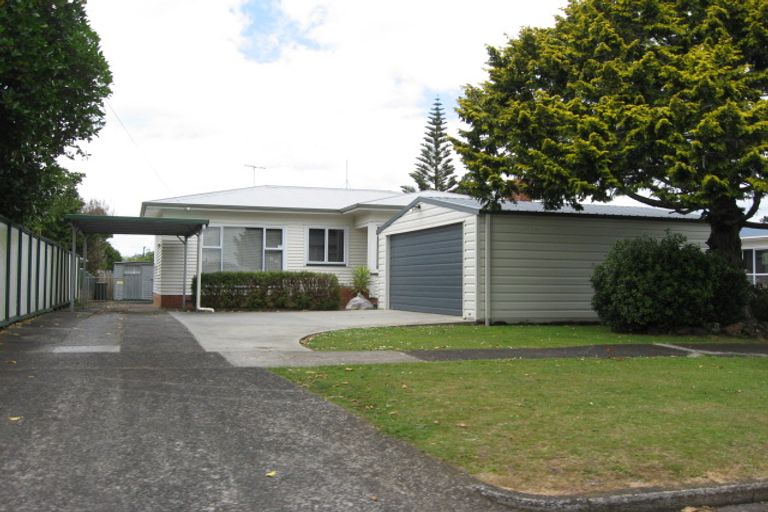 Photo of property in 6 Collie Road, Pukekohe, 2120