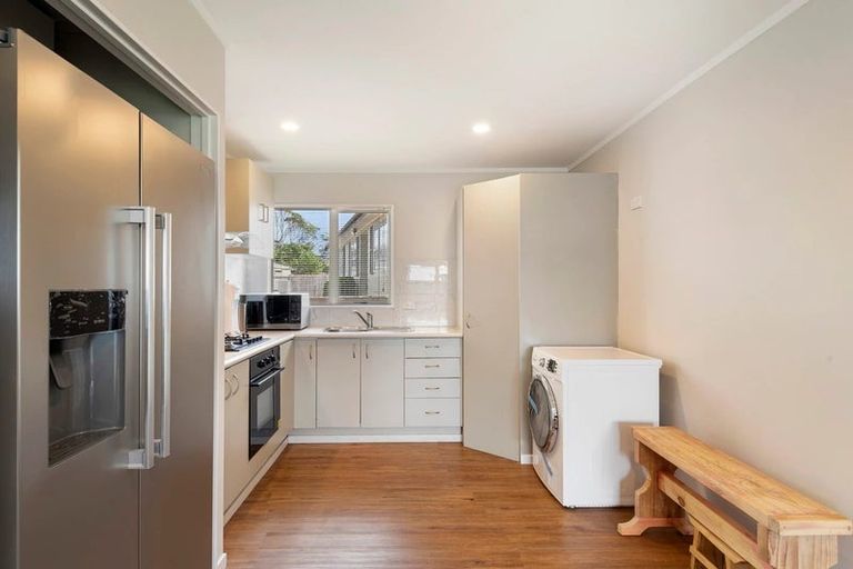 Photo of property in 6a Stella Place, Manurewa, Auckland, 2102