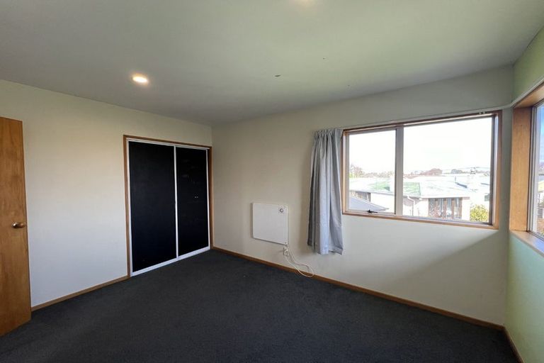 Photo of property in 33 Veitches Road, Casebrook, Christchurch, 8051