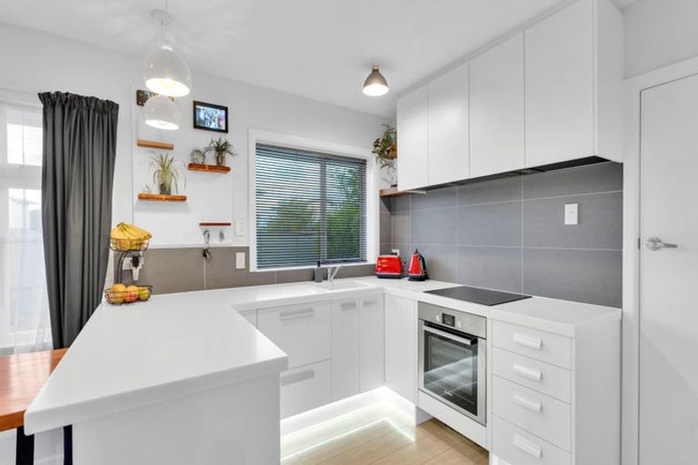 Photo of property in 19 Brockenhurst Street, Aranui, Christchurch, 8061