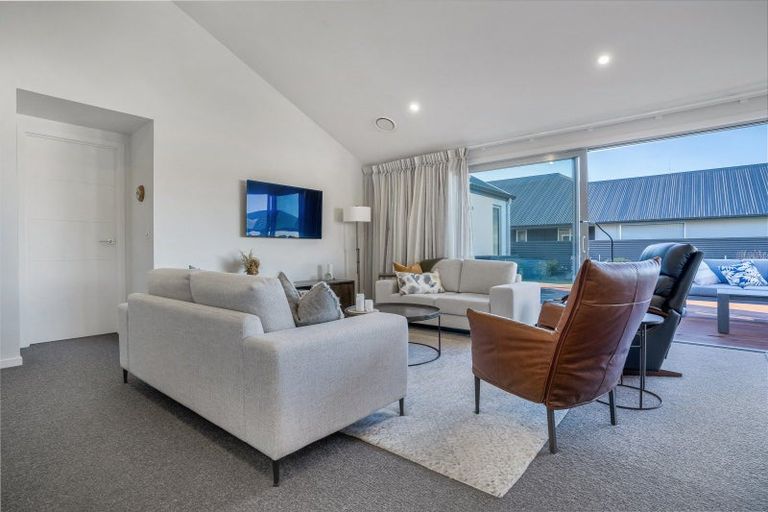 Photo of property in 60 Welsh Road, Winton, 9720