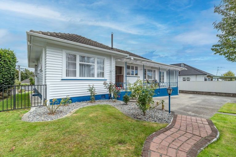 Photo of property in 12 Paisley Street, Levin, 5510