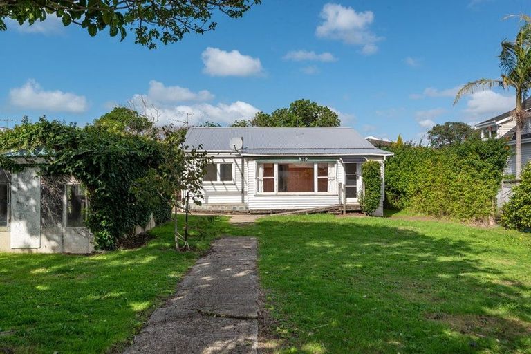 Photo of property in 17 Napier Avenue, Takapuna, Auckland, 0622