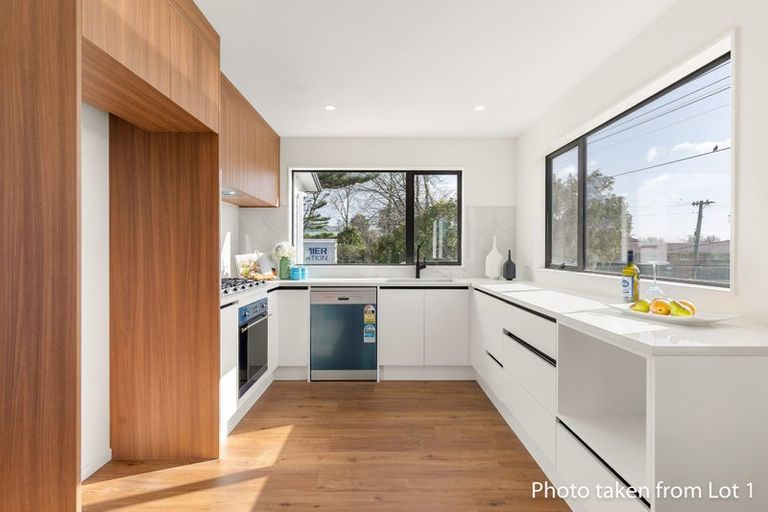 Photo of property in 1/63 Gardner Avenue, New Lynn, Auckland, 0600