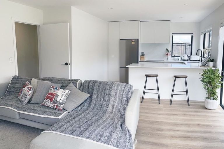 Photo of property in 32 Tai Crescent, Hobsonville, Auckland, 0616