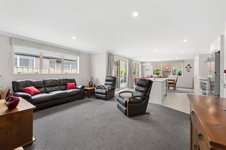 Photo of property in 16 Seashell Drive, Papamoa Beach, Papamoa, 3118