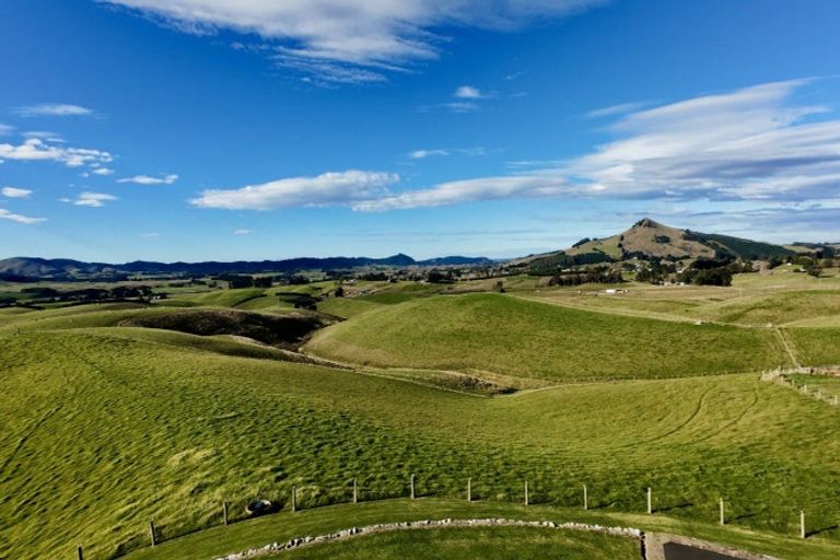 Photo of property in 220 Taieri Peak Road, Meadowbank, Palmerston, 9481