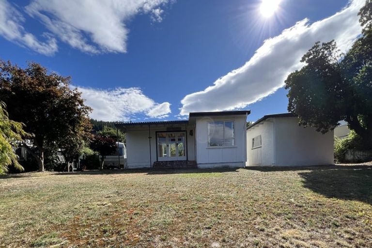 Photo of property in 33 Fache Street, Clyde, 9330