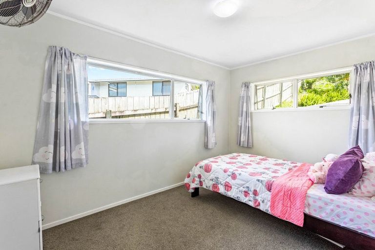 Photo of property in 22 John Road, Stanmore Bay, Whangaparaoa, 0932